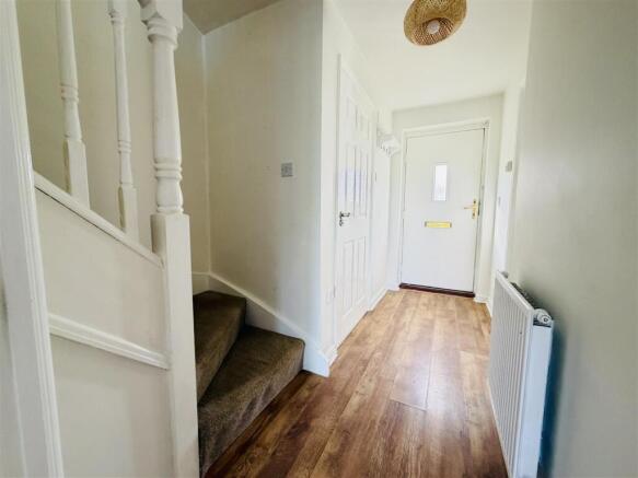 3 bed Terraced for sale Image 3