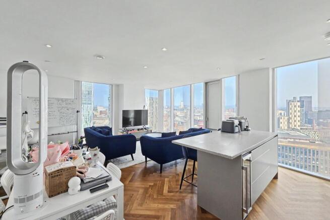 Flat B2308, Deansgate Square, 9 Owen Street Manchester, M15 4UD