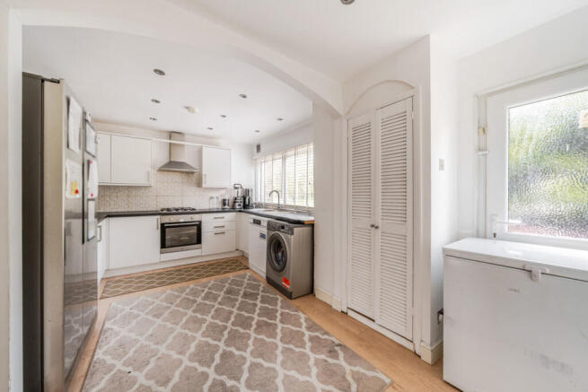 1441921-11-69e0da...