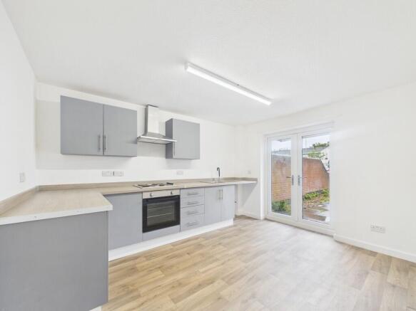 3 bed Terraced for sale Image 5