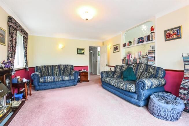 Lounge..jpg