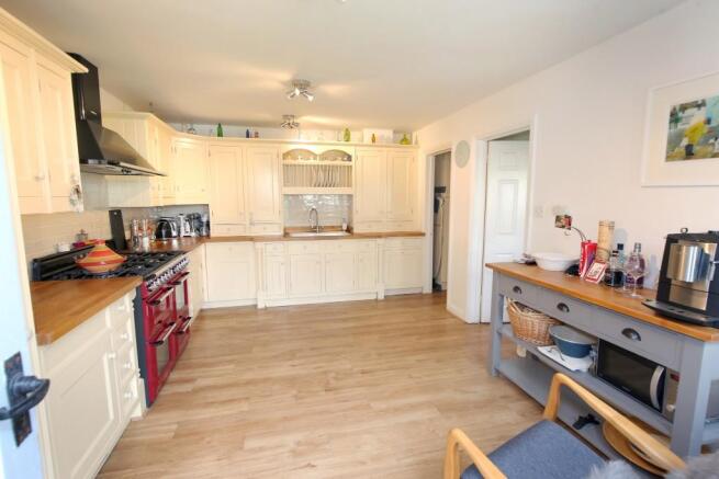 Kitchen/Breakfast Rm