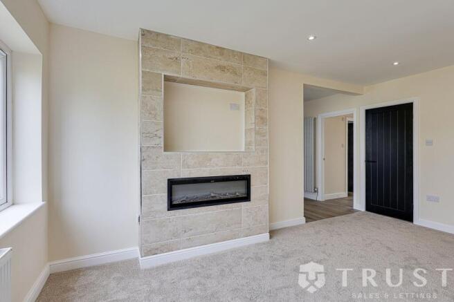 2 bed Semi-Detached Bungalow for sale Image 12