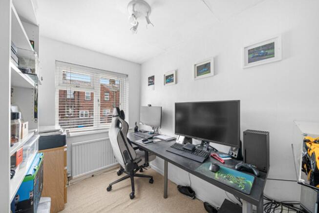3 bed Semi-Detached for sale Image 11
