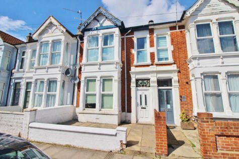 Oriel Road, North End