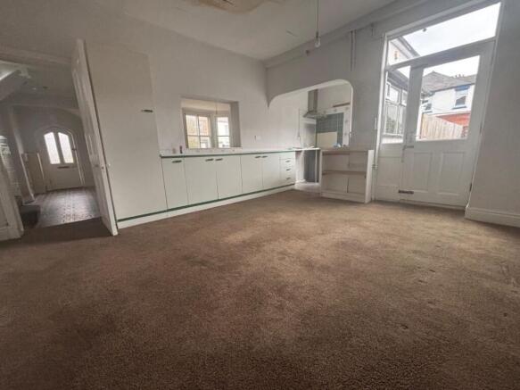 463 Hartshill Road, Stoke-on-Trent, Staffordshire, ST4 6AA photo 4
