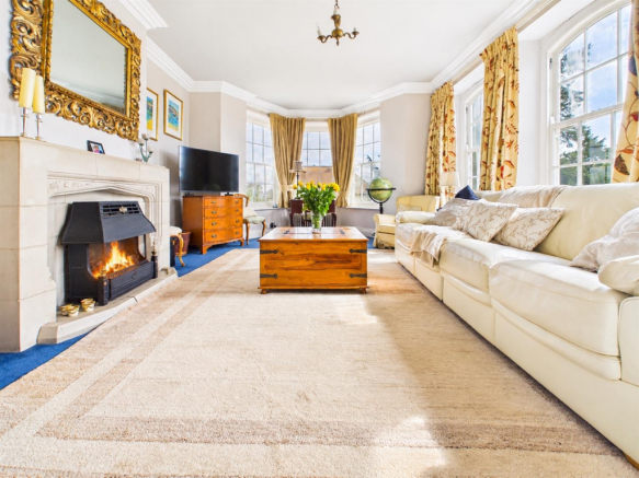 SITTING ROOM