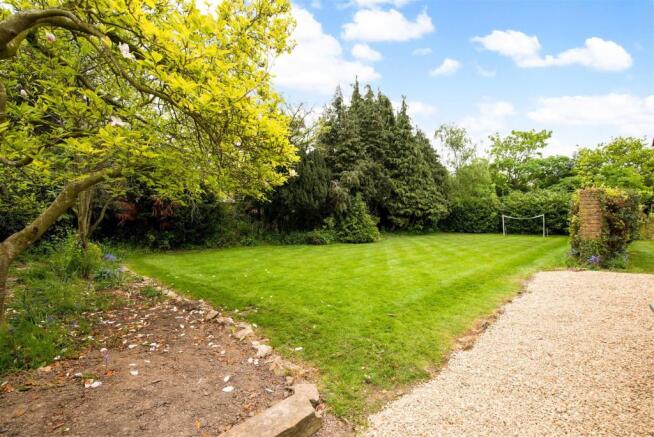 Front Garden.jpg