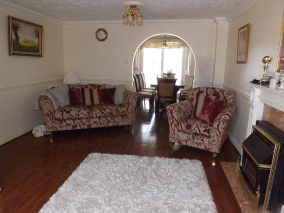 LOUNGE 2