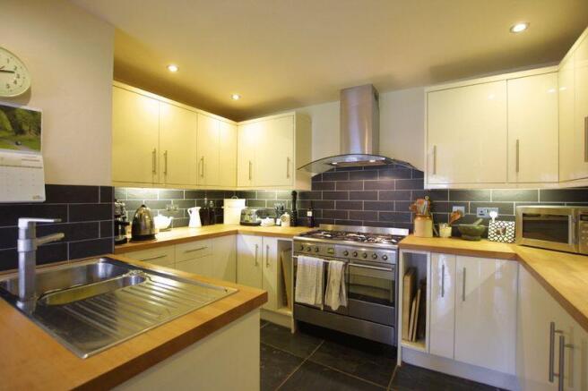 Fitted Kitchen