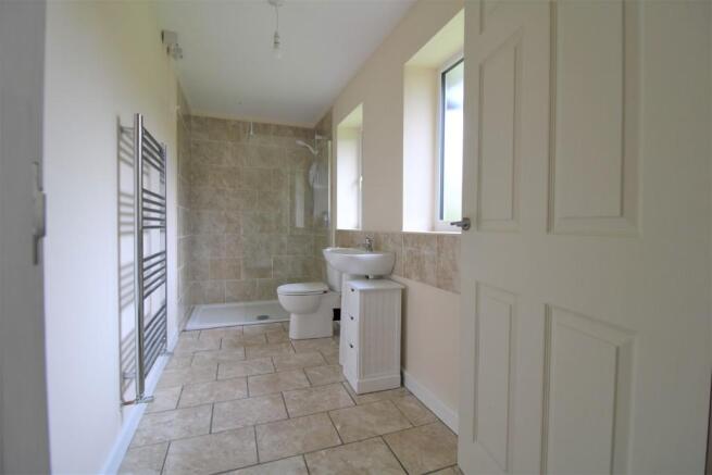 En-suite shower