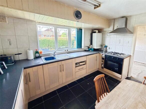 3 bed Terraced for sale Image 6