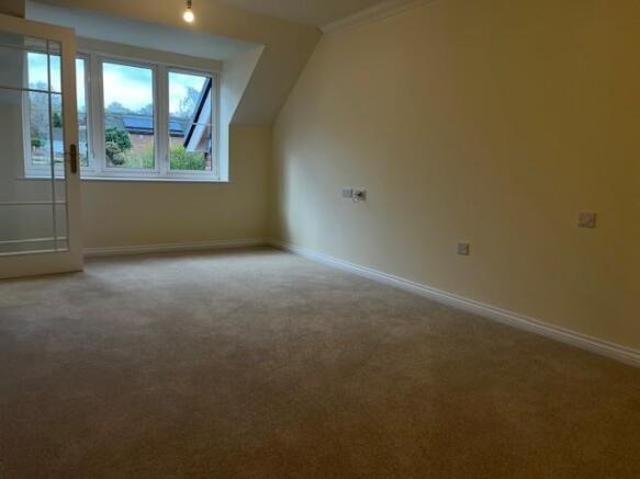 Living Room 1.jpg