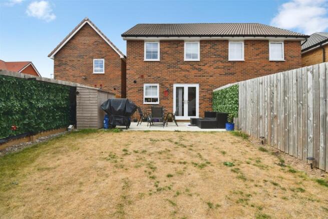 3 bed Semi-Detached for sale Image 4