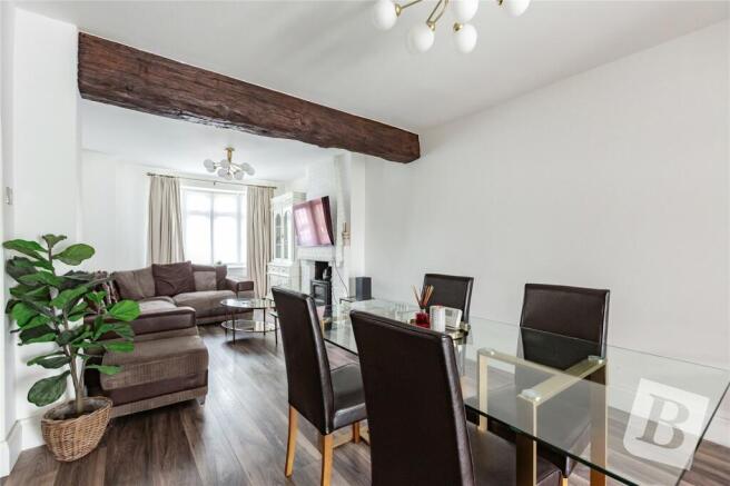 Living/Dining Area