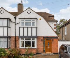 3, Elmwood Avenue, Borehamwood WD6 1SY