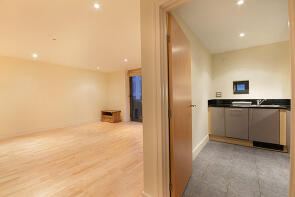 208, Antonine Heights, City Walk, London SE1 3DB
