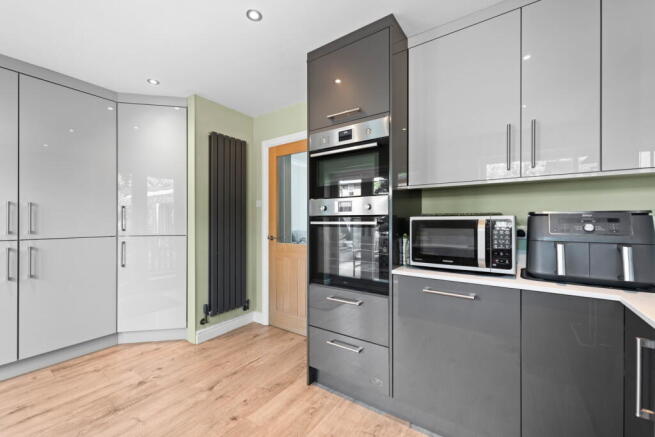 3 bed Detached for sale Image 6