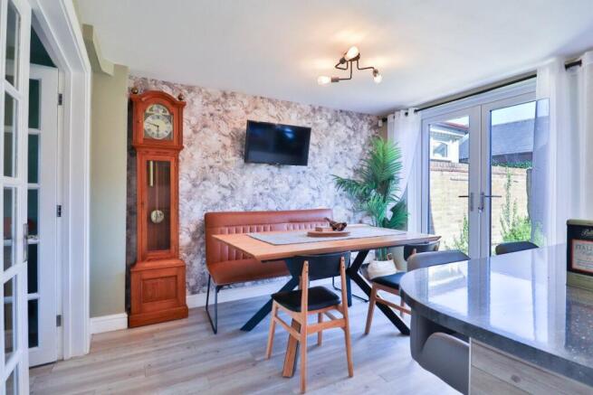 Breakfast room