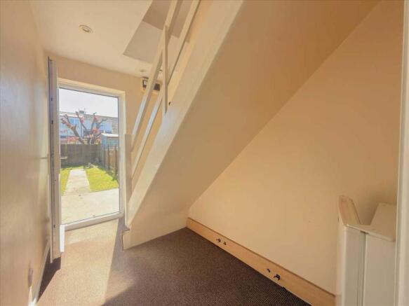 2 bed House for sale Image 6