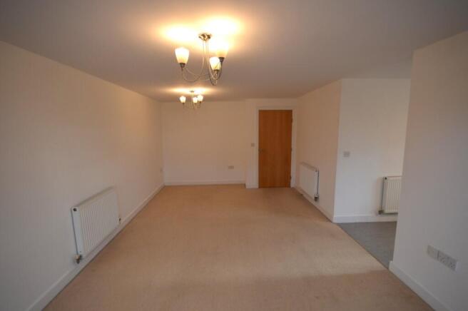 2 bed Flat to rent Image 5