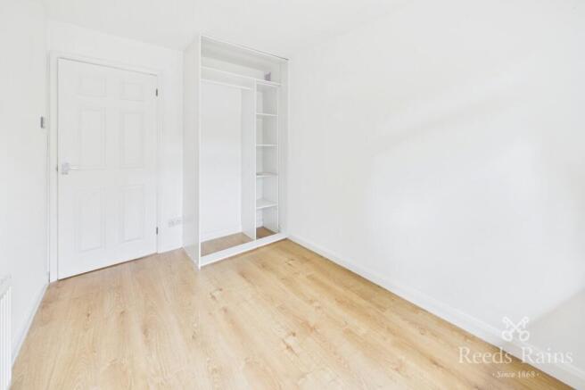 3 bed Terraced to rent Image 9
