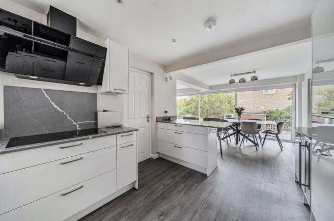 1364503-21-68ee82...