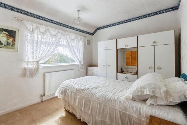 3 bed Semi-Detached for sale Image 4