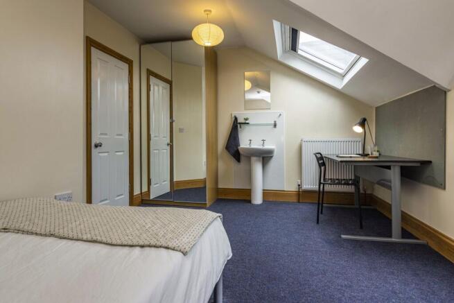 7 Double Bedrooms