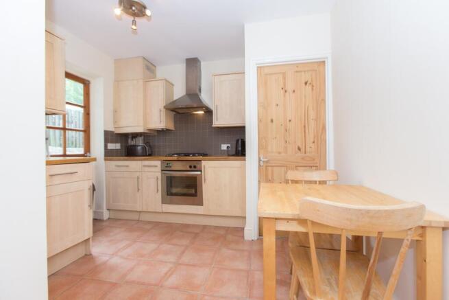 2. Kitchen sandmere