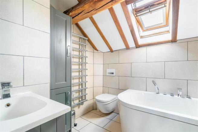 Bathroom.jpg