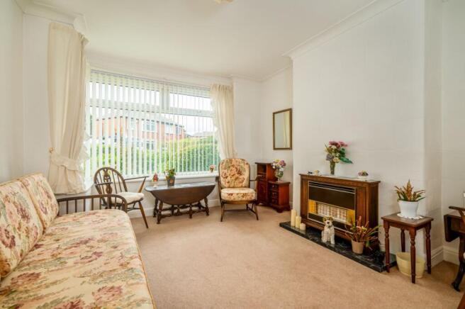 3 bed Semi-Detached for sale Image 6