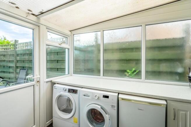 5 bed Semi-Detached for sale Image 5