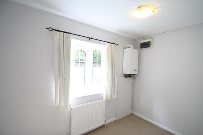 2 bed Flat to rent Image 7