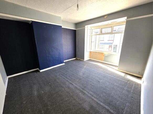 3 bed Terraced for sale Image 8