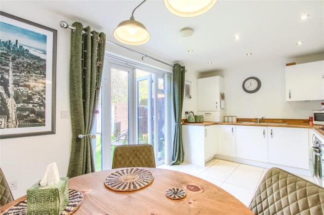 3 bed Semi-Detached for sale Image 4