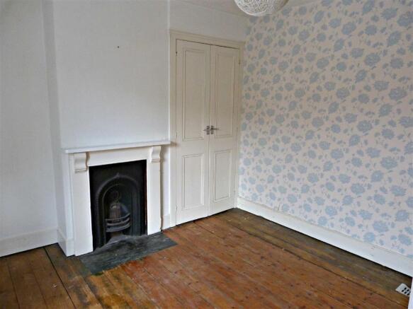 Additional bedroom o