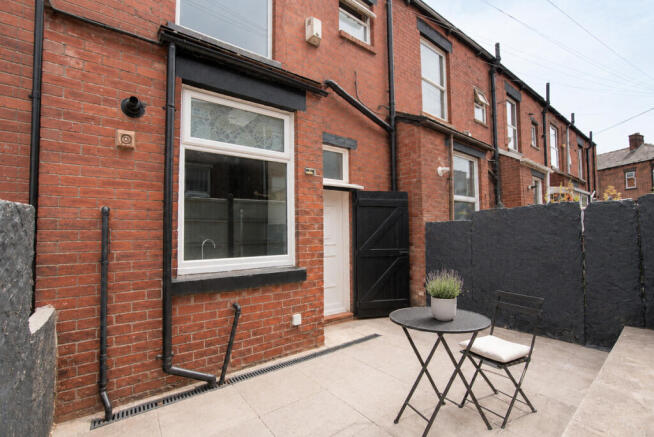 2 bed Terraced for sale Image 4