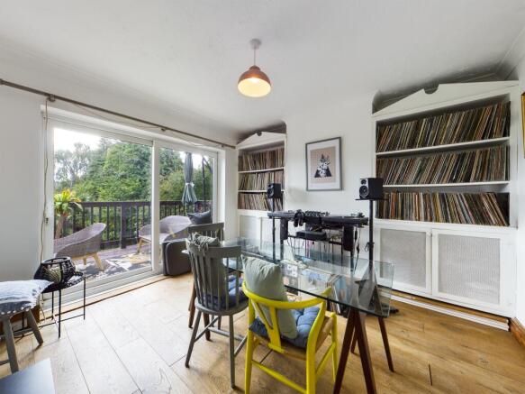 CAM00080P1-PR0397-STILL03