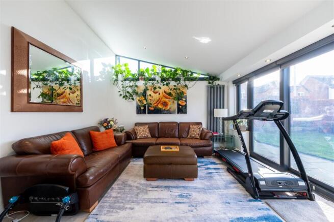 2 Pavillion Way-008.JPG