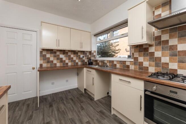 4 bed Semi-Detached for sale Image 5
