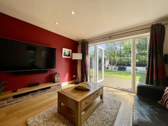 LIVING ROOM REAR