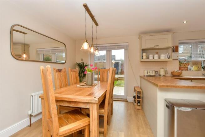 Kitchen/Dining Area