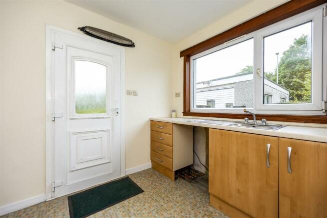 33_BUCHANAN_DRIVE_LENZIE_010.JPG