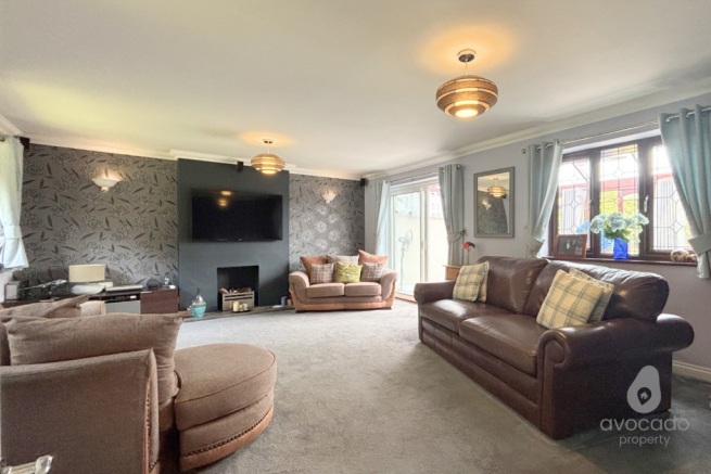 Blackdown Road, Deepcut, Camberley, Surrey, GU16 photo 2