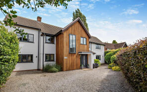 11, Meadow Way, Wilmslow SK9 6JL