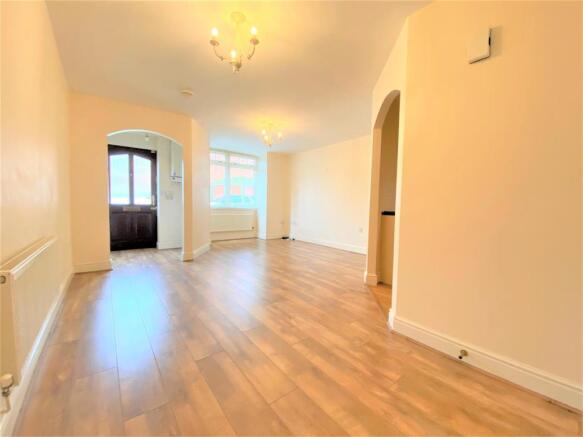 06 living room.jpg