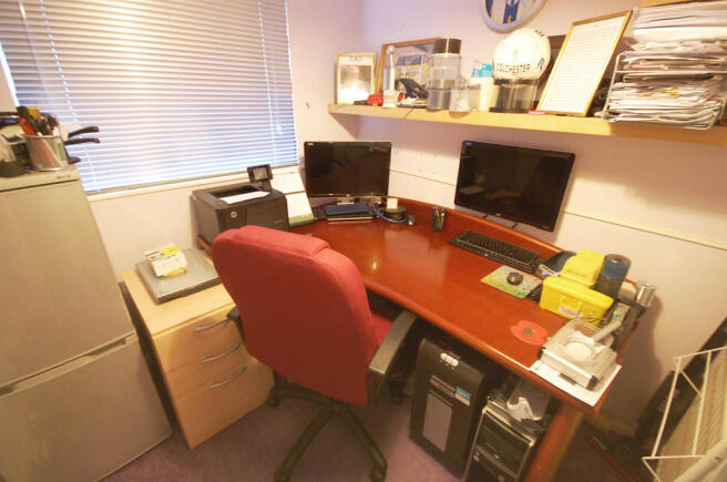 Photo 6