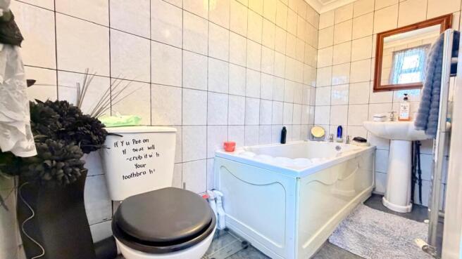 3 bed Cottage for sale Image 6