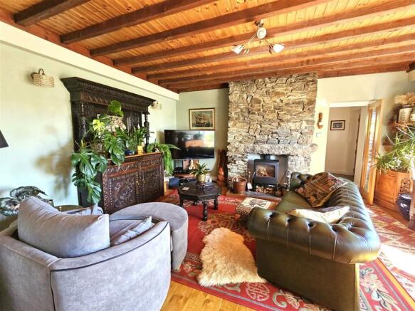 lounge.jpg